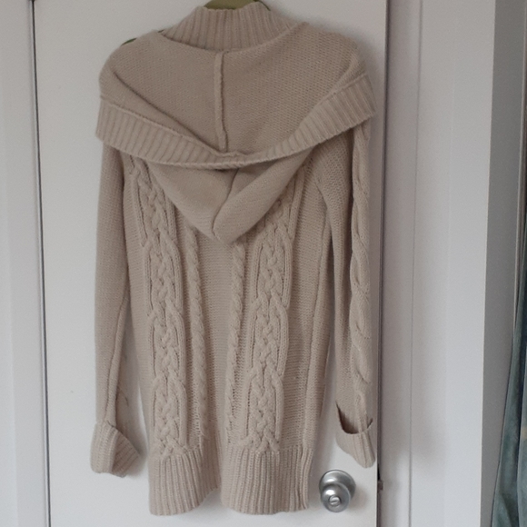 Chalet-style knit cardigan - Picture 2 of 11